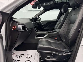 Jaguar F-PACE 2.0 F-Pace R-Sport AWD D Auto 4WD 5dr