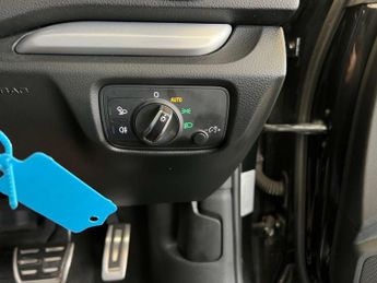 AUDI A3 1.5 A3 Sportback Black Edition TFSI Semi-Auto 5dr