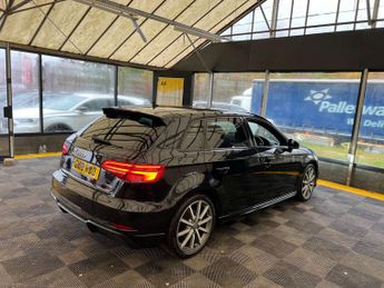 AUDI A3 1.5 A3 Sportback Black Edition TFSI Semi-Auto 5dr