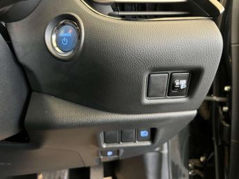 TOYOTA C-HR 1.8 C-HR Icon HEV CVT 5dr