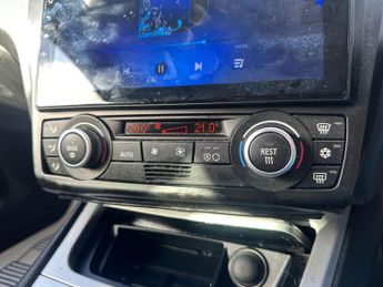 BMW 1 SERIES 2.0 120D SE Auto 3dr