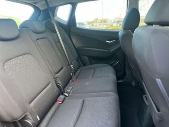 HYUNDAI IX20 1.6 ix20 SE Auto 5dr