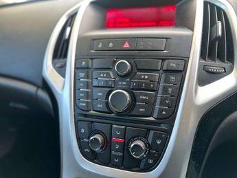 VAUXHALL ASTRA 1.6 Astra SRI Auto 5dr