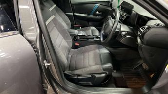 CITROEN C4 e-C4 Shine 5dr
