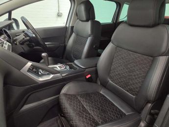 Peugeot 3008 1.6 3008 Allure e-HDi Semi-Auto 5dr