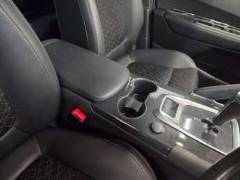 Peugeot 3008 1.6 3008 Allure e-HDi Semi-Auto 5dr