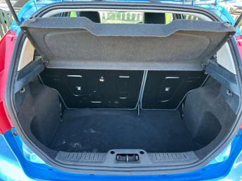 FORD FIESTA 1.4 Fiesta Titanium Auto 5dr