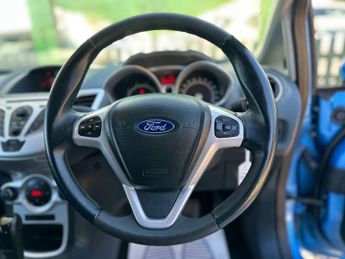 FORD FIESTA 1.4 Fiesta Titanium Auto 5dr