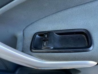 FORD FIESTA 1.4 Fiesta Titanium Auto 5dr