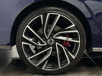 Volkswagen GOLF 2.0 Golf GTi TSi Semi-Auto 5dr