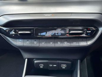 HYUNDAI BAYON 1.0 Bayon Premium T-GDI Auto 5dr