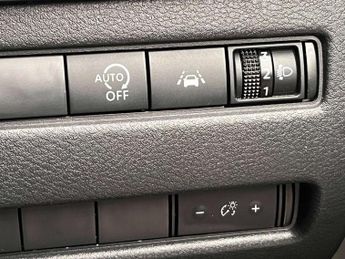 NISSAN QASHQAI 1.3 Qashqai Acenta Premium DiG-T MHEV CVT 5dr