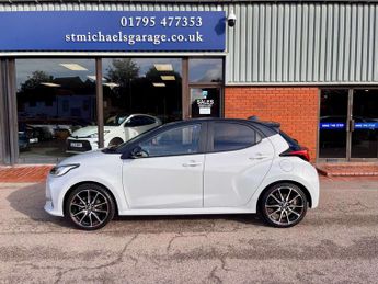 TOYOTA YARIS 1.5 Yaris GR Sport HEV CVT 5dr