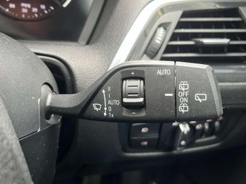 BMW 1 SERIES 2.0 118D Sport Auto 5dr