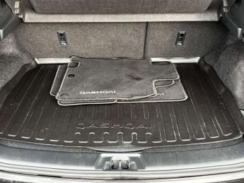 NISSAN QASHQAI 1.3 Qashqai Tekna DiG-T Semi-Auto 5dr