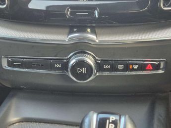 VOLVO XC60 2.0 XC60 R-Design D4 AWD Automatic 4WD 5dr - NATIONAL DELIVERY*