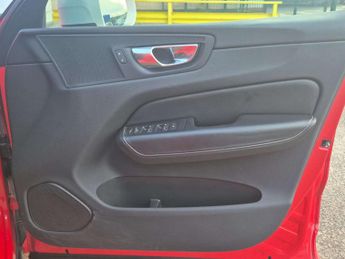 VOLVO XC60 2.0 XC60 R-Design D4 AWD Automatic 4WD 5dr - NATIONAL DELIVERY*