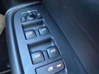 VOLVO XC60 2.0 XC60 R-Design D4 AWD Automatic 4WD 5dr - NATIONAL DELIVERY*