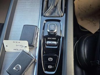 VOLVO XC60 2.0 XC60 R-Design D4 AWD Automatic 4WD 5dr - NATIONAL DELIVERY*