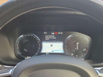 VOLVO XC60 2.0 XC60 R-Design D4 AWD Automatic 4WD 5dr - NATIONAL DELIVERY*