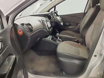 RENAULT CAPTUR 1.5 Captur Dynamique S Nav dCi Automatic 5dr - NATIONAL DELIVERY