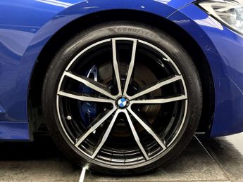 BMW 3 SERIES 2.0 320d M Sport Auto 4dr