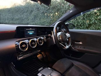 Mercedes-Benz A-CLASS 1.5 A 180 AMG Line D Auto 5dr