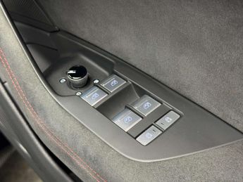 Audi A6 4.0 RS6 Performance Carbon Vorsprung TFSI MHEV Quattro A 4WD 5dr