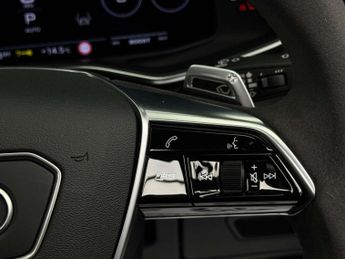 Audi A6 4.0 RS6 Performance Carbon Vorsprung TFSI MHEV Quattro A 4WD 5dr