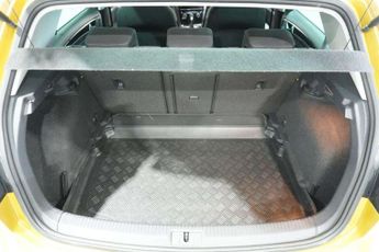 Volkswagen GOLF 1.6 TDI GT Hatchback 5dr Diesel DSG Euro 6 (s/s) (115 ps) *SUPER