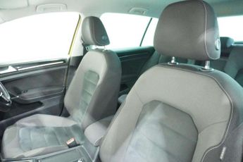 Volkswagen GOLF 1.6 TDI GT Hatchback 5dr Diesel DSG Euro 6 (s/s) (115 ps) *SUPER