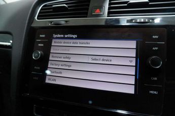 Volkswagen GOLF 1.6 TDI GT Hatchback 5dr Diesel DSG Euro 6 (s/s) (115 ps) *SUPER