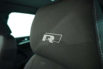 Volkswagen TIGUAN 2.0 TDI BlueMotion Tech R-Line SUV 5dr Diesel DSG 4WD Euro 5 (s/