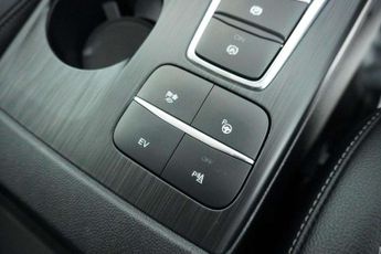 Ford KUGA 2.5 EcoBoost Duratec 14.4kWh Titanium SUV 5dr Petrol Plug-in Hyb