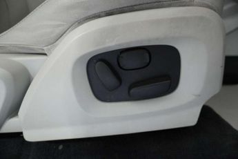 Land Rover RANGE ROVER EVOQUE 2.2 SD4 Prestige Lux Coupe 3dr Diesel Auto 4WD Euro 5 (s/s) (190