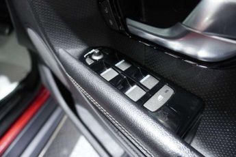 Land Rover RANGE ROVER EVOQUE 2.2 SD4 Dynamic SUV 5dr Diesel Auto 4WD Euro 5 (s/s) (190 ps) **