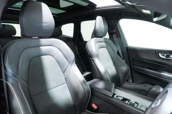 Volvo XC60 2.0h T8 Twin Engine 10.4kWh R-Design SUV 5dr Petrol Plug-in Hybr