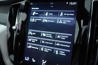 Volvo XC60 2.0h T8 Twin Engine 10.4kWh R-Design SUV 5dr Petrol Plug-in Hybr