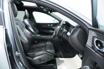 Volvo XC60 2.0h T8 Twin Engine 10.4kWh R-Design SUV 5dr Petrol Plug-in Hybr