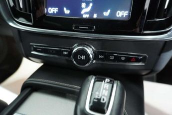 Volvo V90 2.0 D4 R-Design Plus Estate 5dr Diesel Auto Euro 6 (s/s) (190 ps