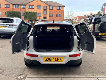 MINI CLUBMAN 1.5 Clubman Cooper Black Auto 6dr