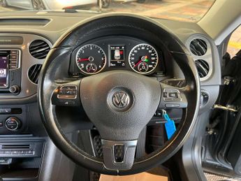 VOLKSWAGEN TIGUAN 2.0 Tiguan Match TDI BlueMotion Technology 4Motion Semi-Auto 4WD