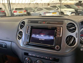 VOLKSWAGEN TIGUAN 2.0 Tiguan Match TDI BlueMotion Technology 4Motion Semi-Auto 4WD