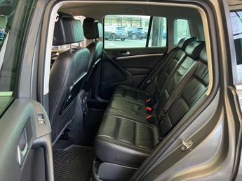 VOLKSWAGEN TIGUAN 2.0 Tiguan Match TDI BlueMotion Technology 4Motion Semi-Auto 4WD