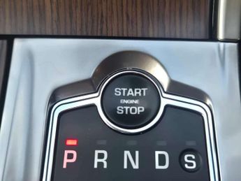 JAGUAR XF 2.2 XF Luxury D Automatic 5dr - NATIONAL DELIVERY*