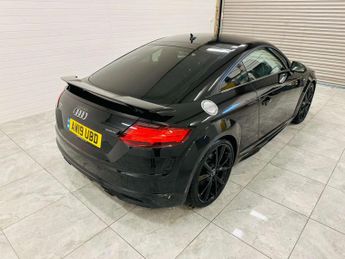 Audi TT 2.0 TT Black Edition 45 TFSI Quattro Semi-Auto 4WD 3dr