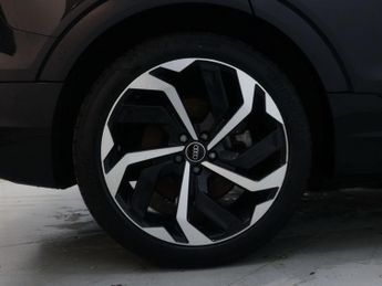 AUDI E-TRON e-tron Black Edition 55 Quattro 4WD 5dr
