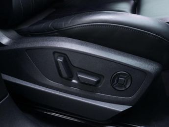 AUDI E-TRON e-tron Black Edition 55 Quattro 4WD 5dr