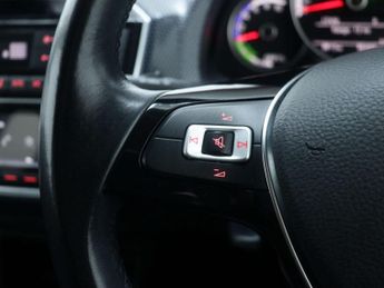 VOLKSWAGEN UP! e-up! 5dr