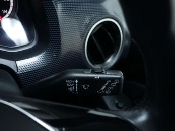 VOLKSWAGEN UP! e-up! 5dr